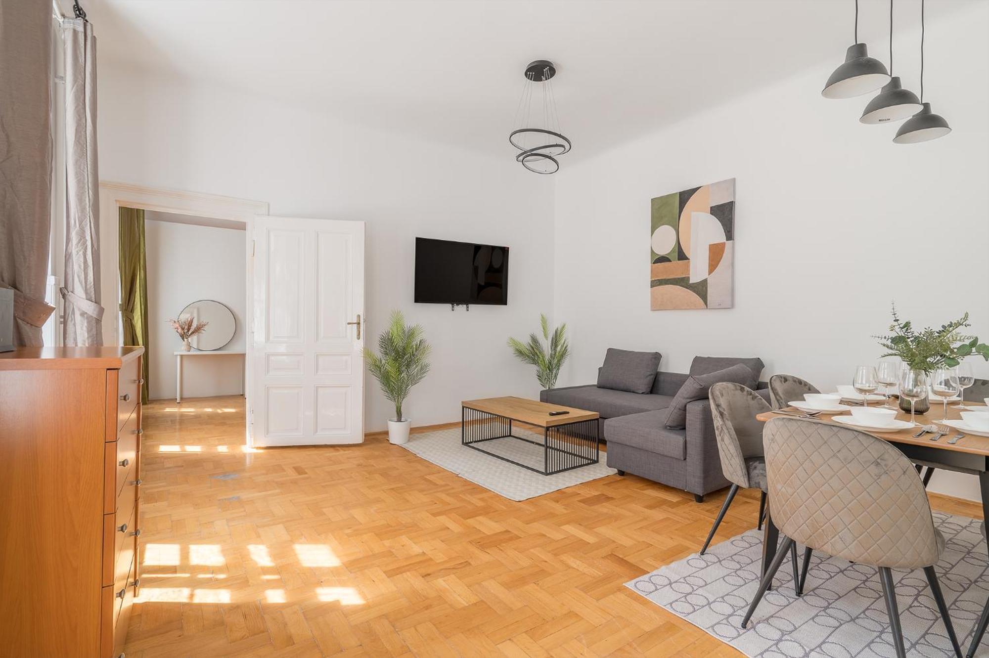 Quiet Central Near Heroes Square By Cavaland * Budapest